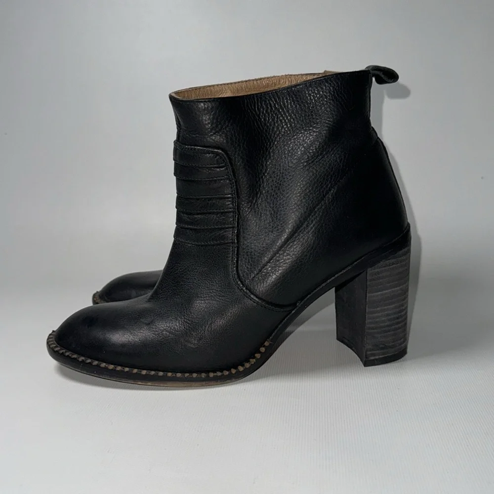 Free People Black Leather Ankle Boots - sz 39
